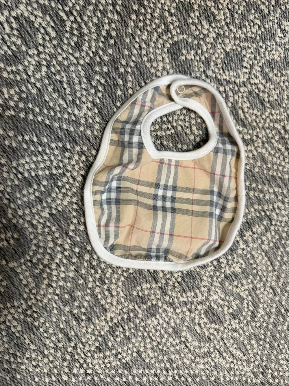 Burberry Baby Bib Size 6 Months Authentic Beige Check Plaid Baby Bib White Trim